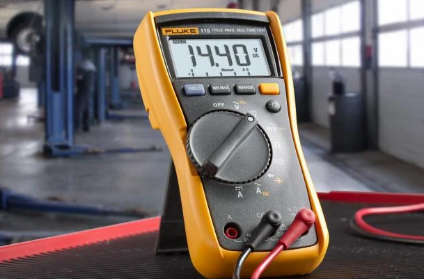 Fluke 115C True RMS Digital Multimeter