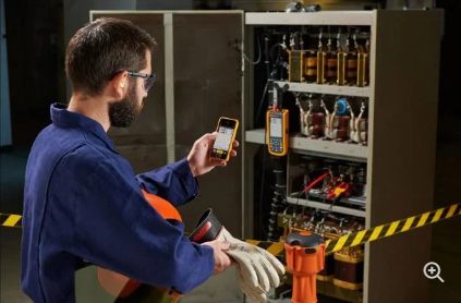 Fluke 120B 系列 ScopeMeter® 工业用手持式示波表