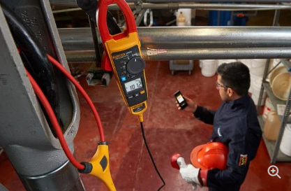 采用 iFlex® 的 Fluke 376 FC 真均方根交流/直流钳形表