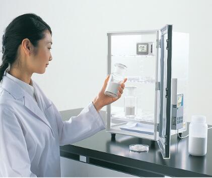 自动防潮箱 (附有中文校准证书) オートドライデシケーター DESICCATOR AUTO-DRY