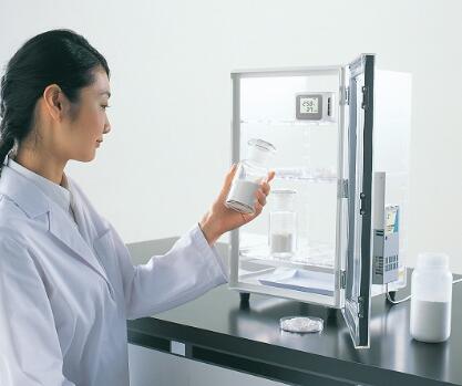 自动防潮箱 (附有英文校准证书) オートドライデシケーター　英語版校正証明書付